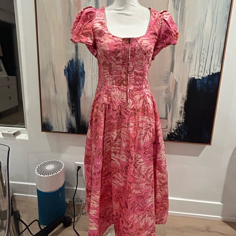 Ulla Johnson Malie puff sleeve midi dress in camellia print. Size 2.